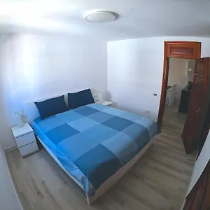 https://parque-santiago-i-2-bedroom-1-bathroom-open-plan-living.tenerifehoteles.net
