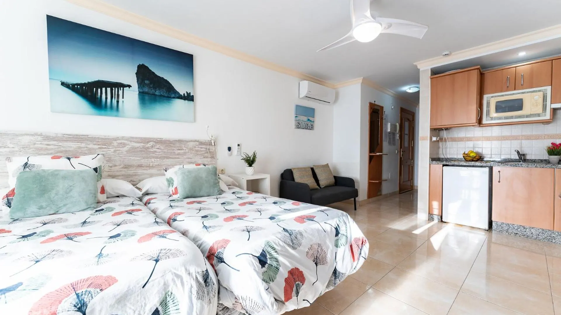 Malagasuite El Levante Apartments 토레몰리노스