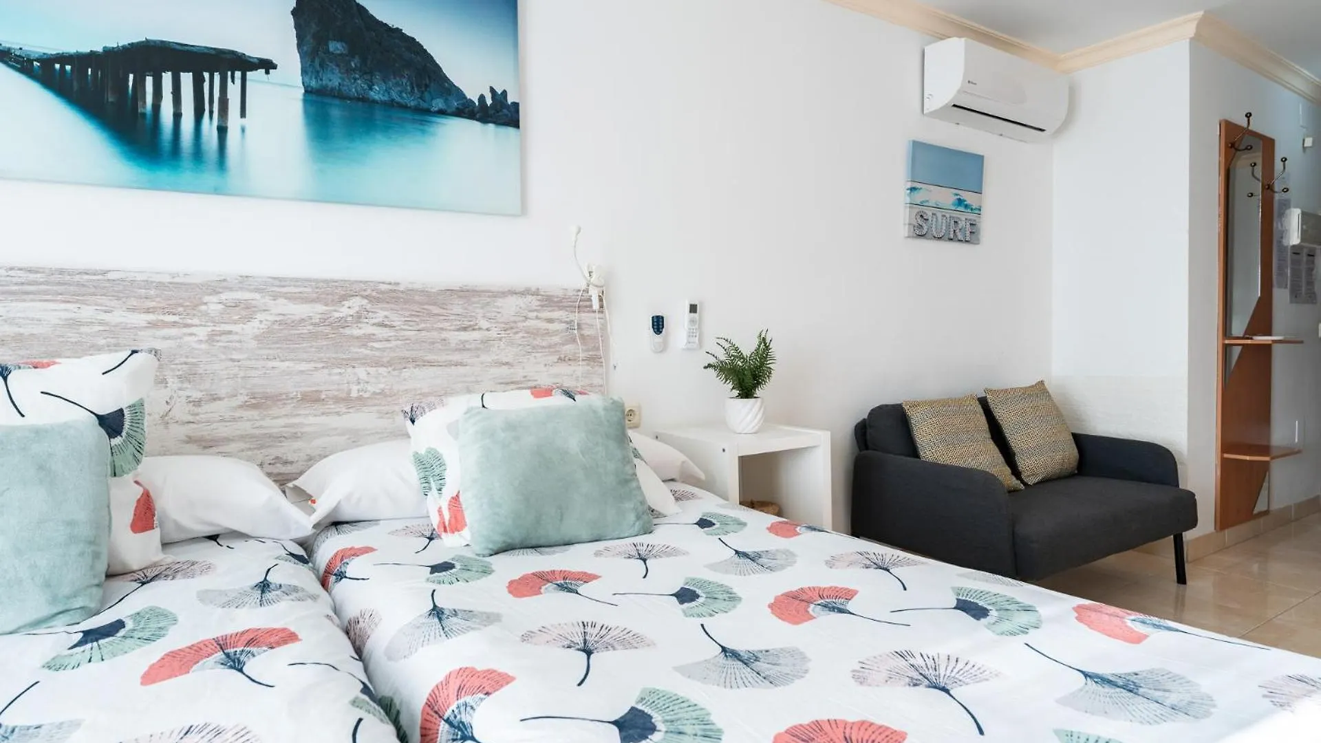 Malagasuite El Levante Apartments 토레몰리노스