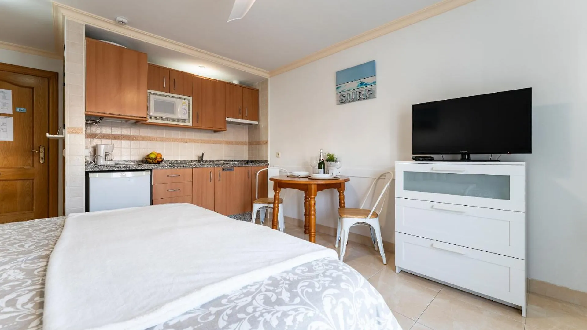 Malagasuite El Levante Apartments 토레몰리노스
