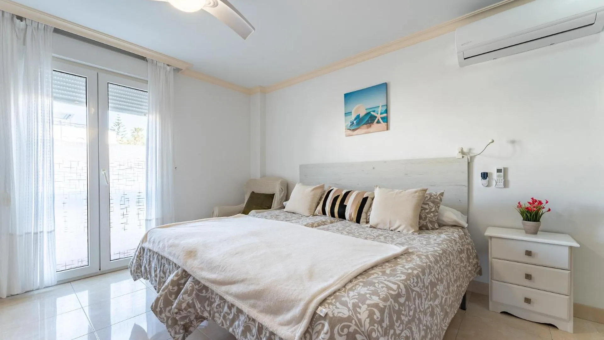 Malagasuite El Levante Apartments 토레몰리노스